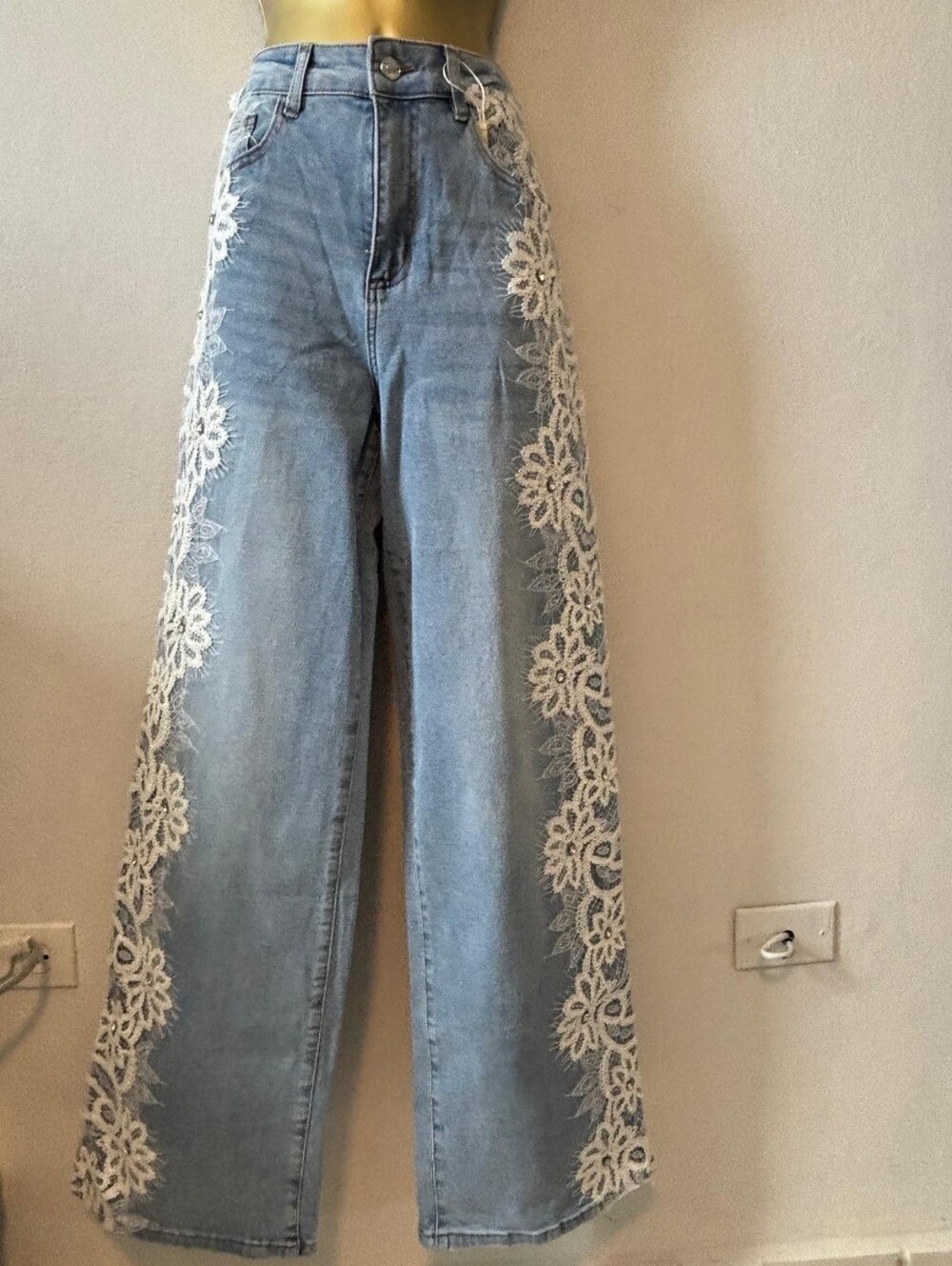 High-Waist Light Blue Wide-Leg Jeans with White Lace Trim